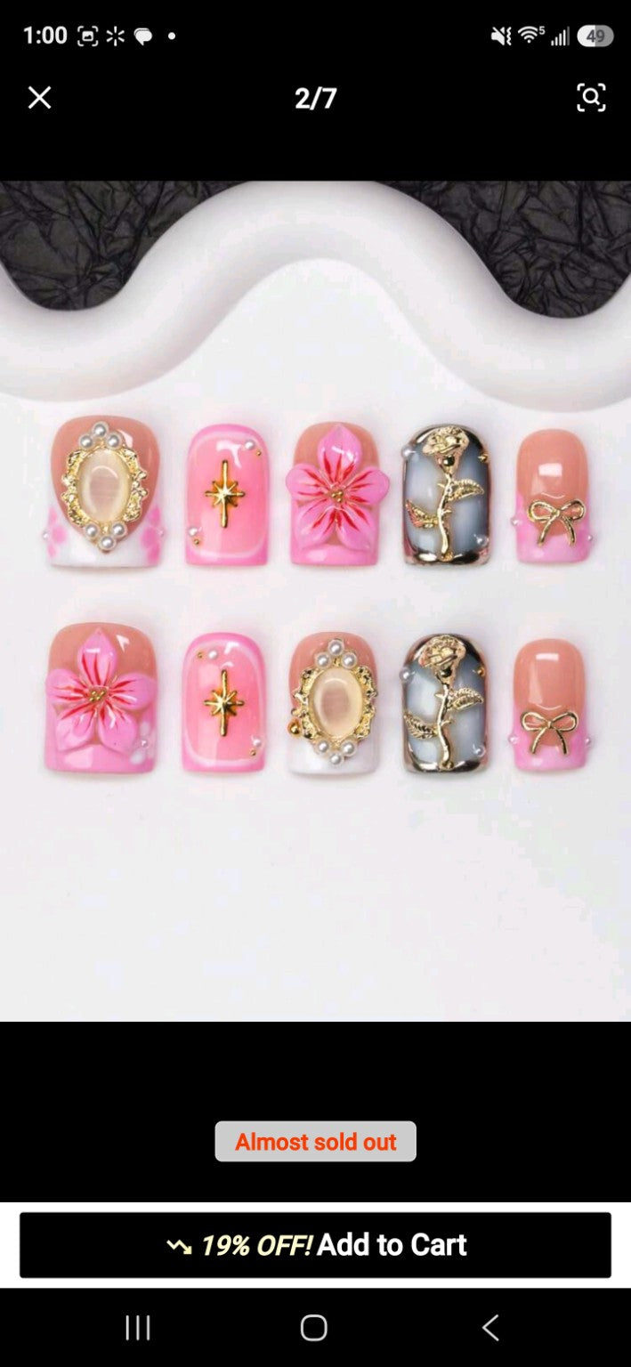 Pearl Muse nail design reference