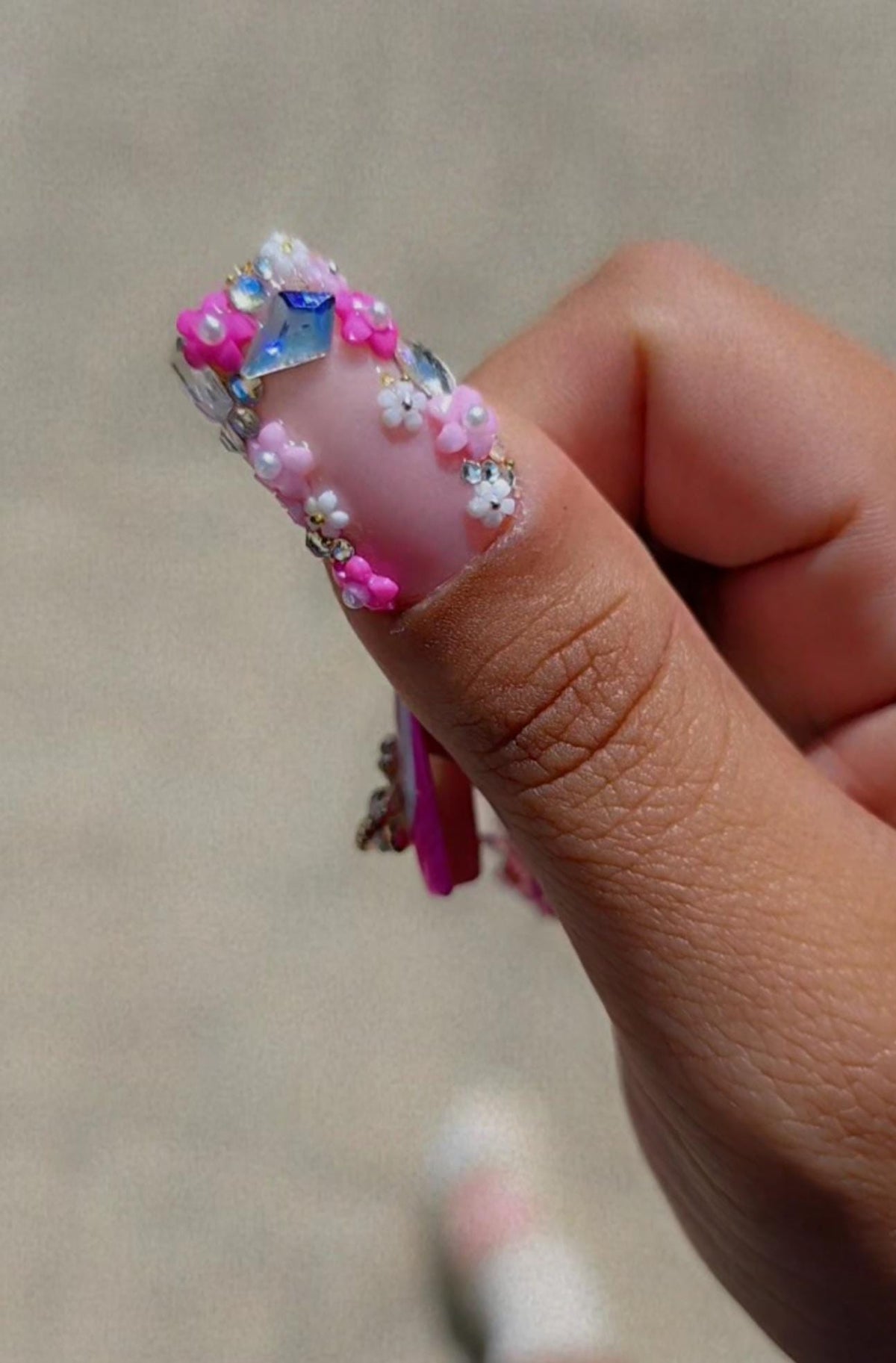 Pink Princess short square press-on nails product detail