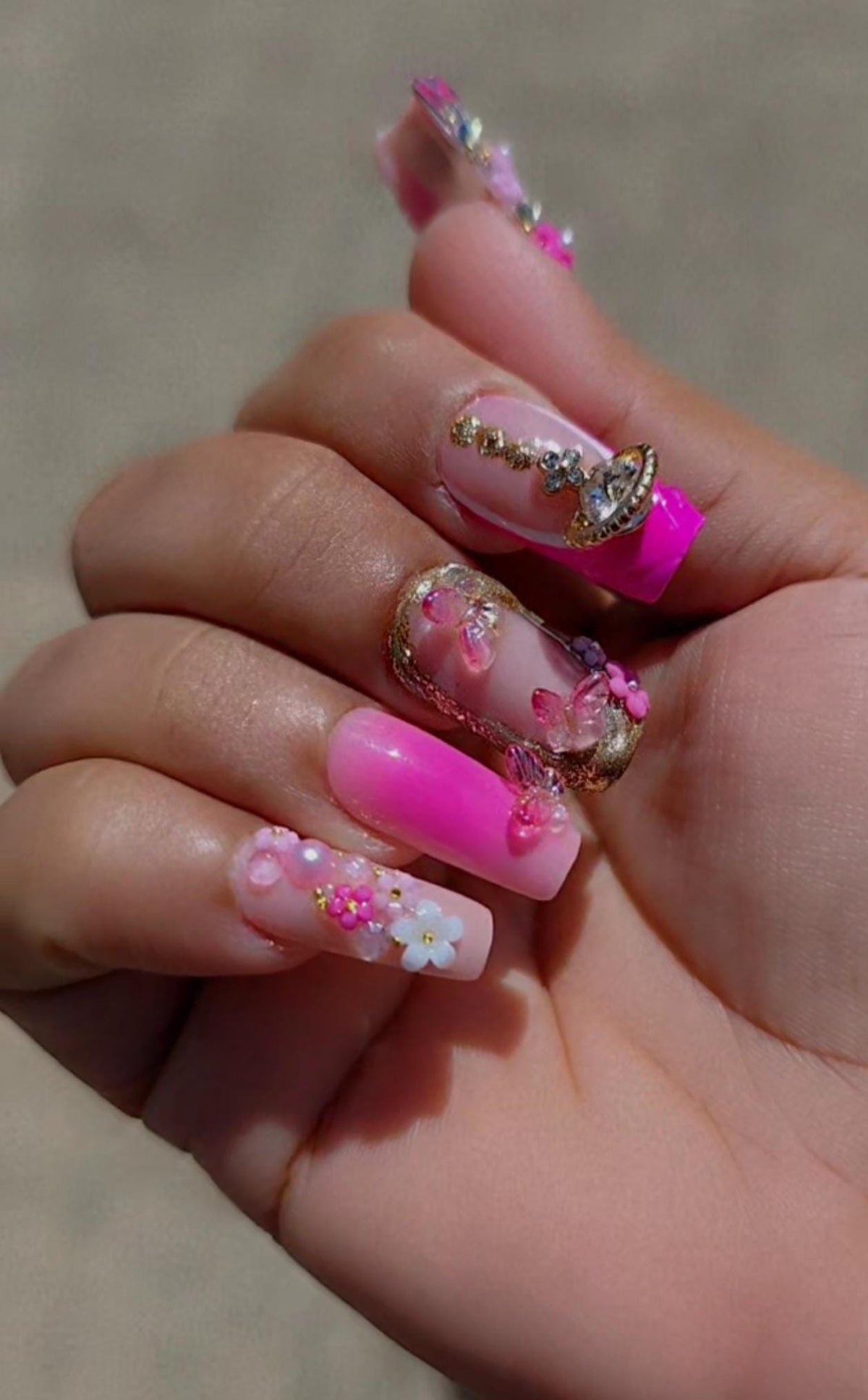 Pink Princess 3D press-on nails detail